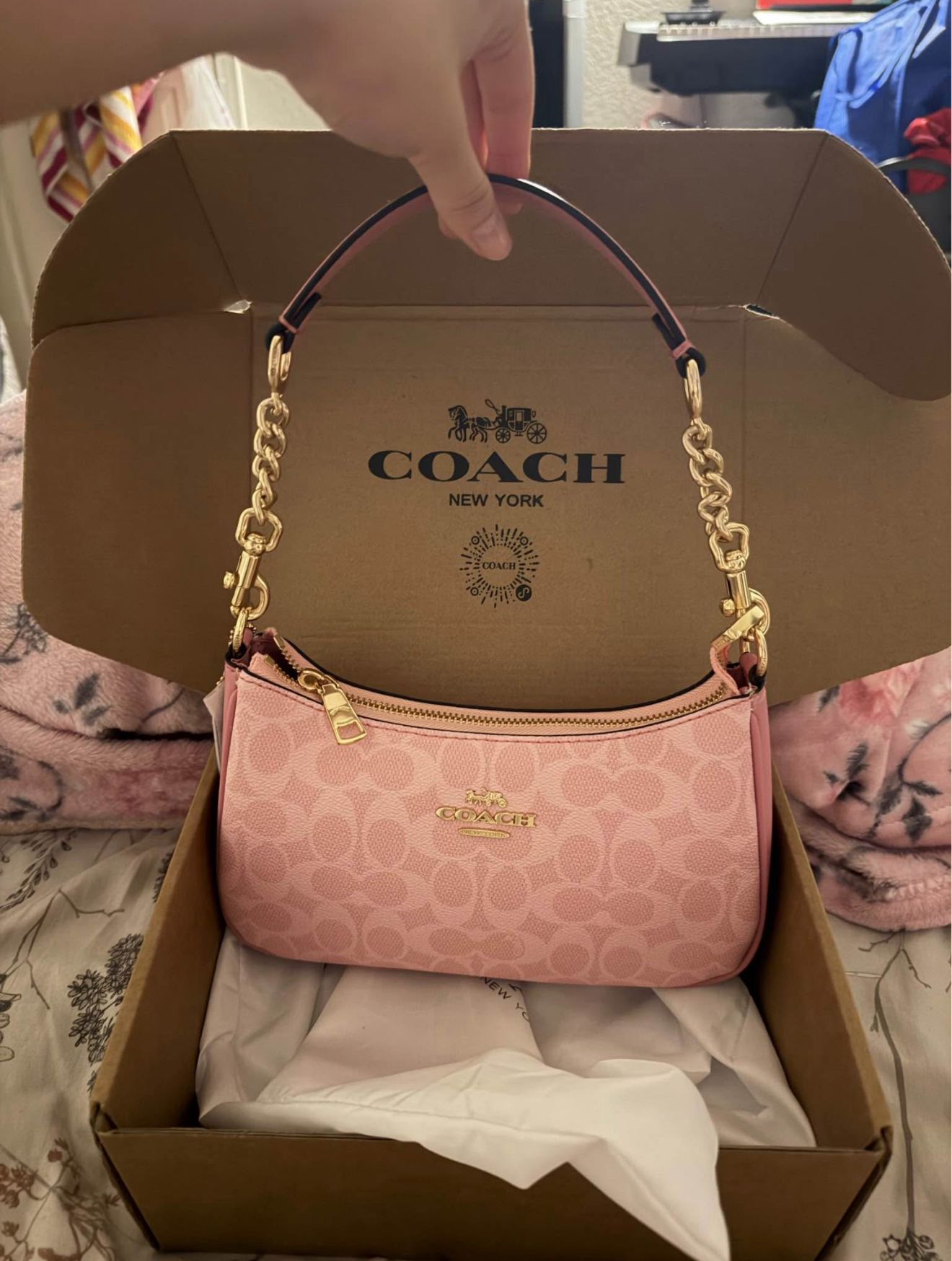 Pink Shoulder Bag HQ V2