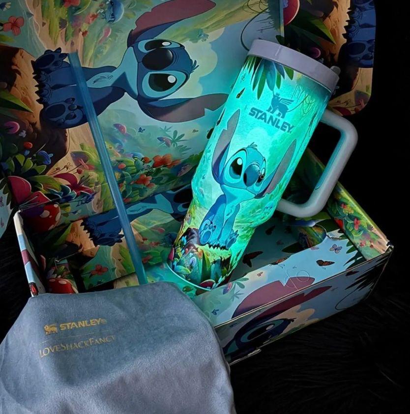 Glow in the dark Stitch Cup x Stanley