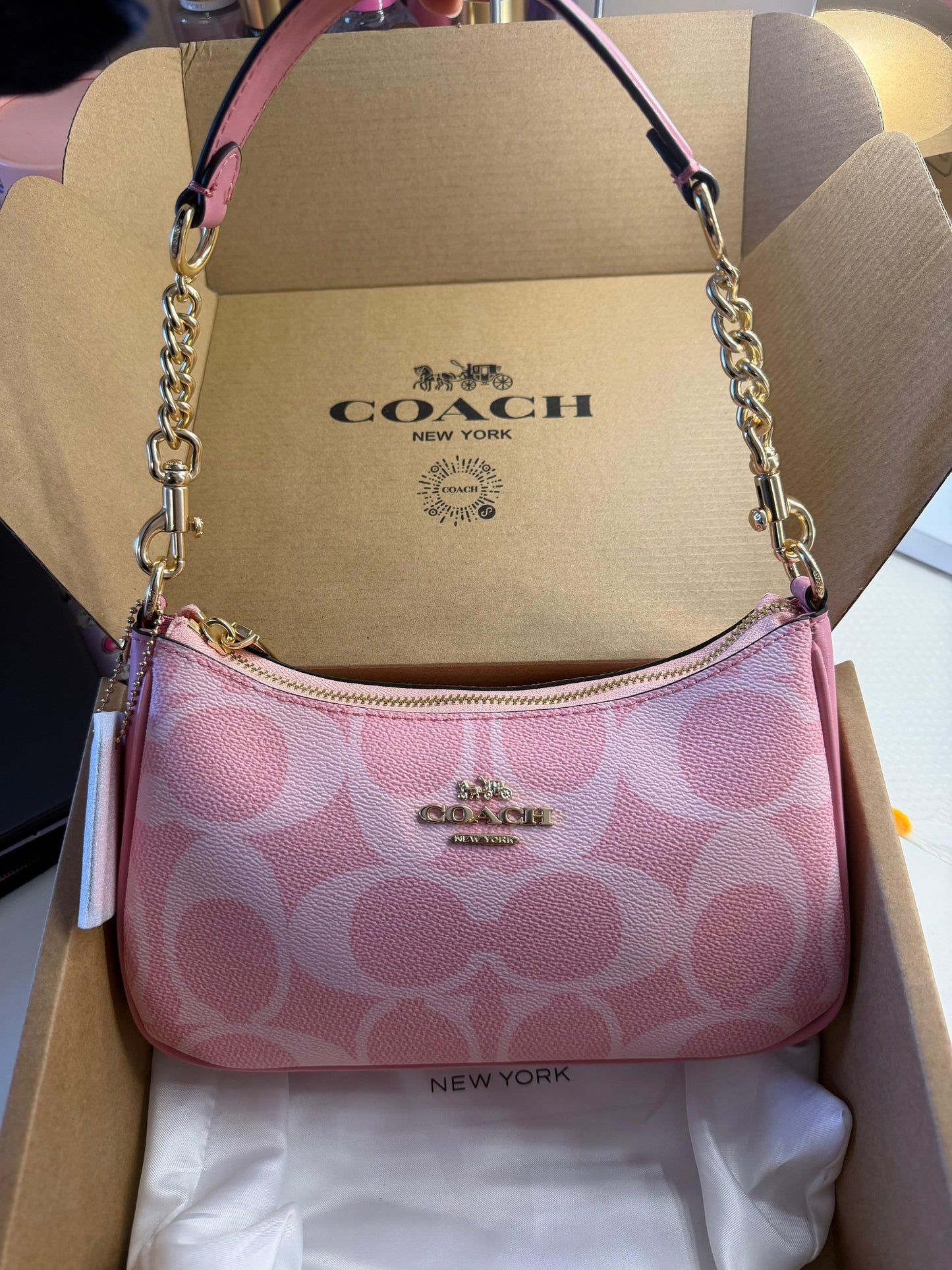 Pink Shoulder Bag HQ V3